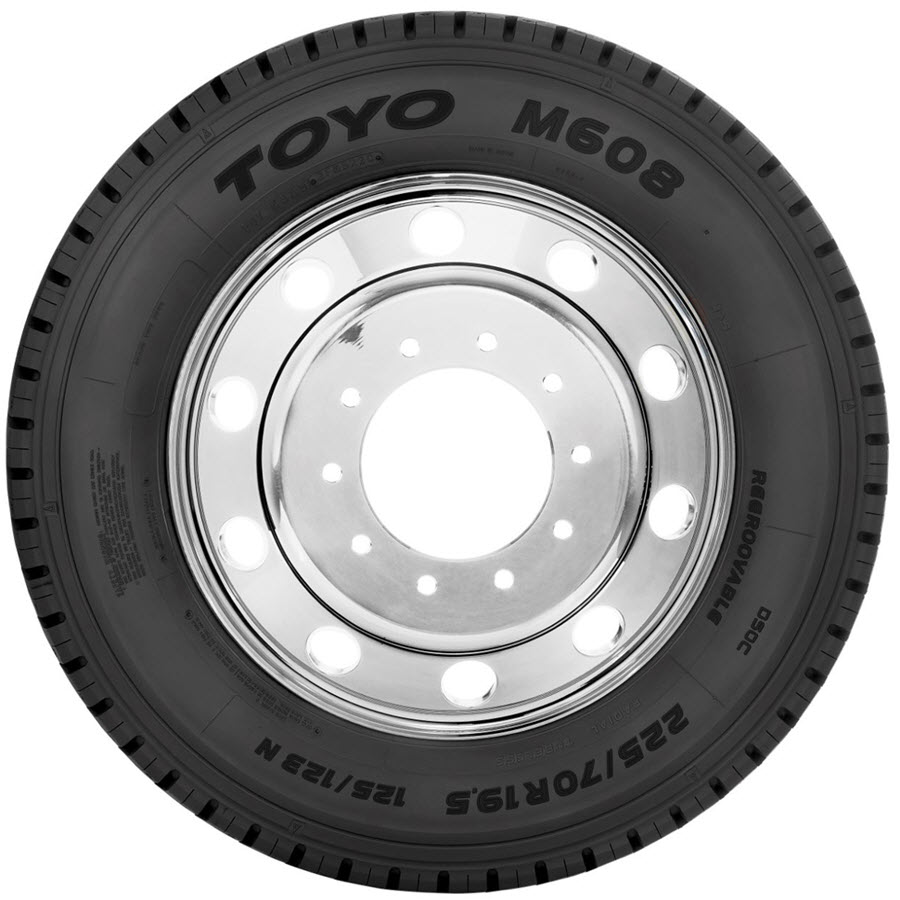 M608 Regional and Urban Haul Commercial Drive Tire | Toyo Tires